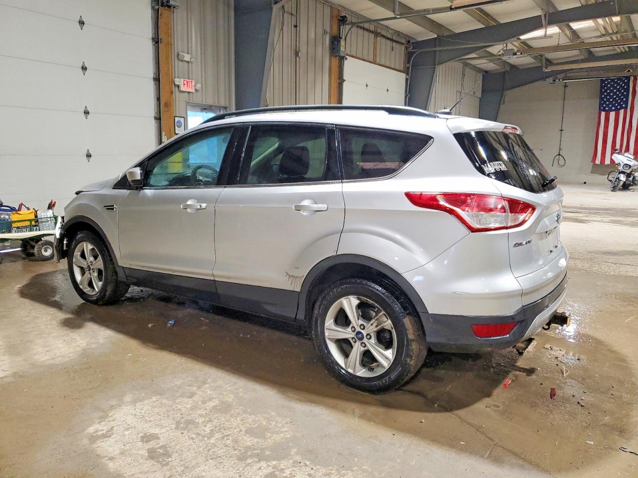 2015 FORD ESCAPE SE photo 2