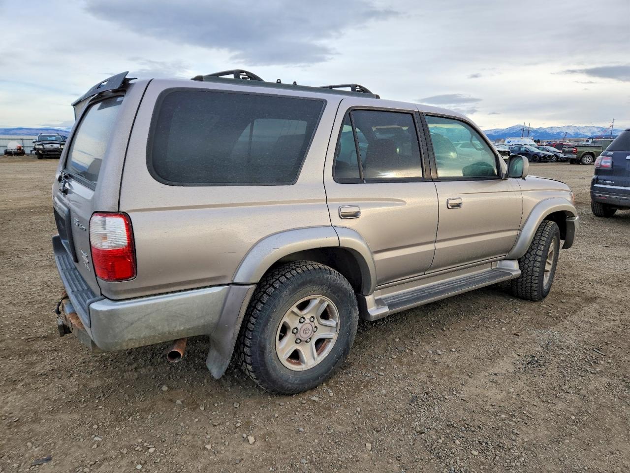 2001 TOYOTA 4RUNNER SR5 photo 3