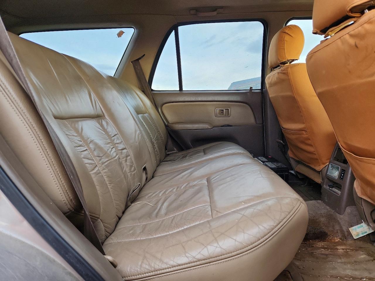 2001 TOYOTA 4RUNNER SR5 photo 11