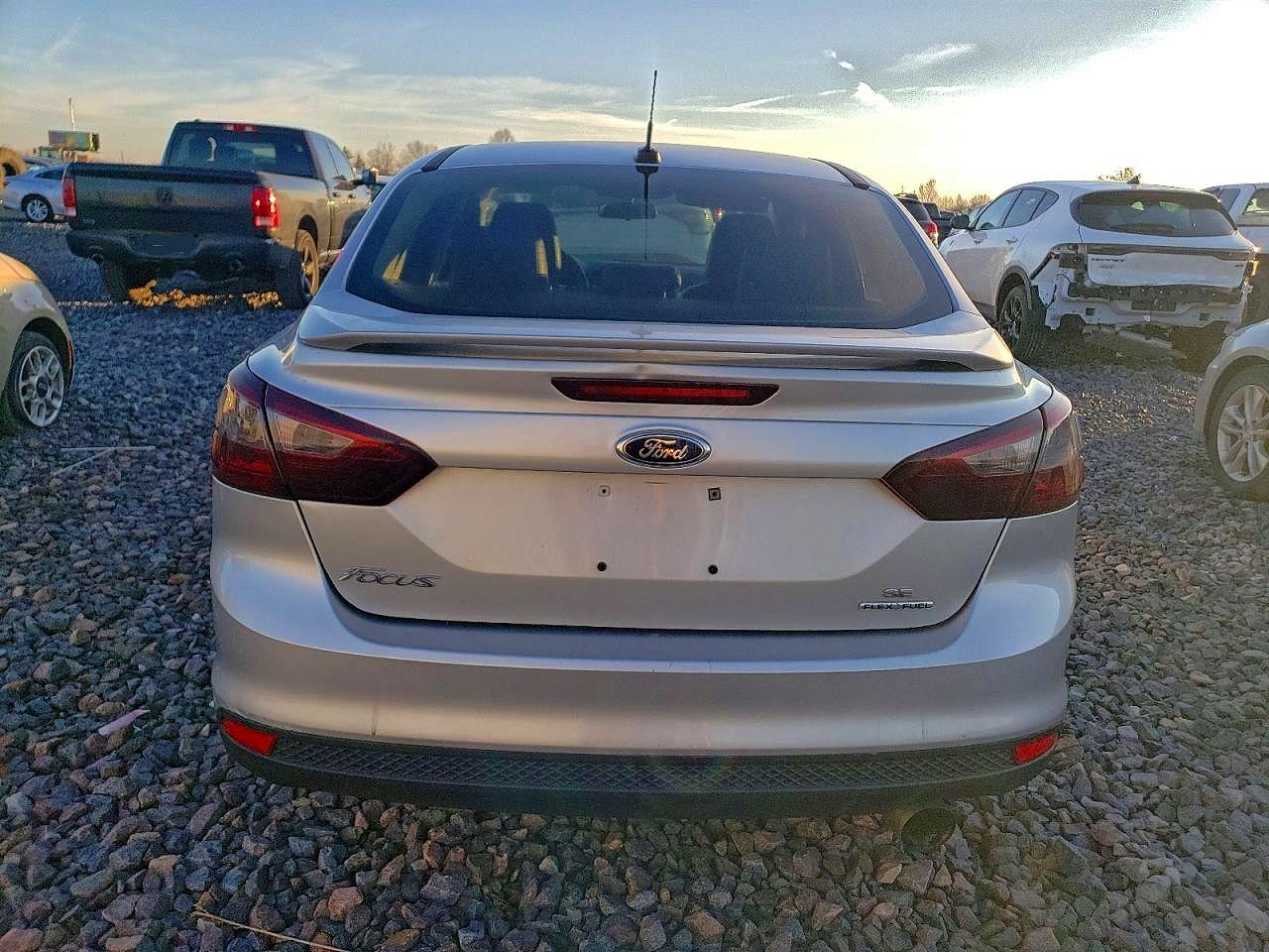2013 FORD FOCUS SE photo 6