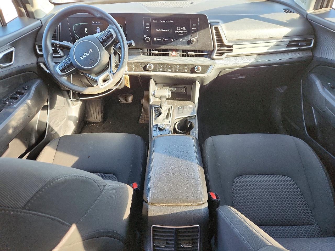 2023 KIA SPORTAGE LX photo 8