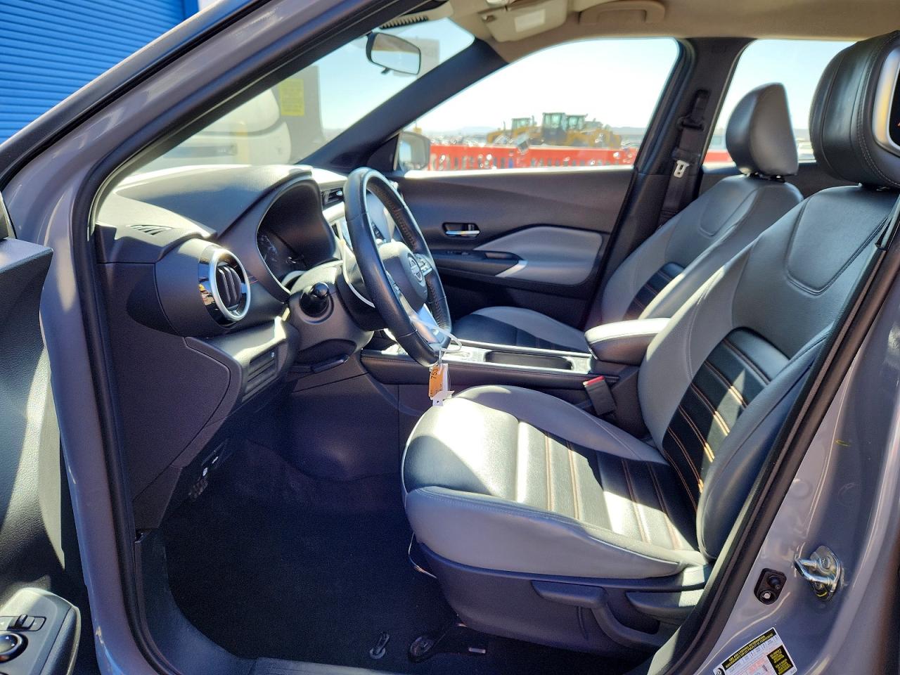 2023 NISSAN KICKS SR photo 7