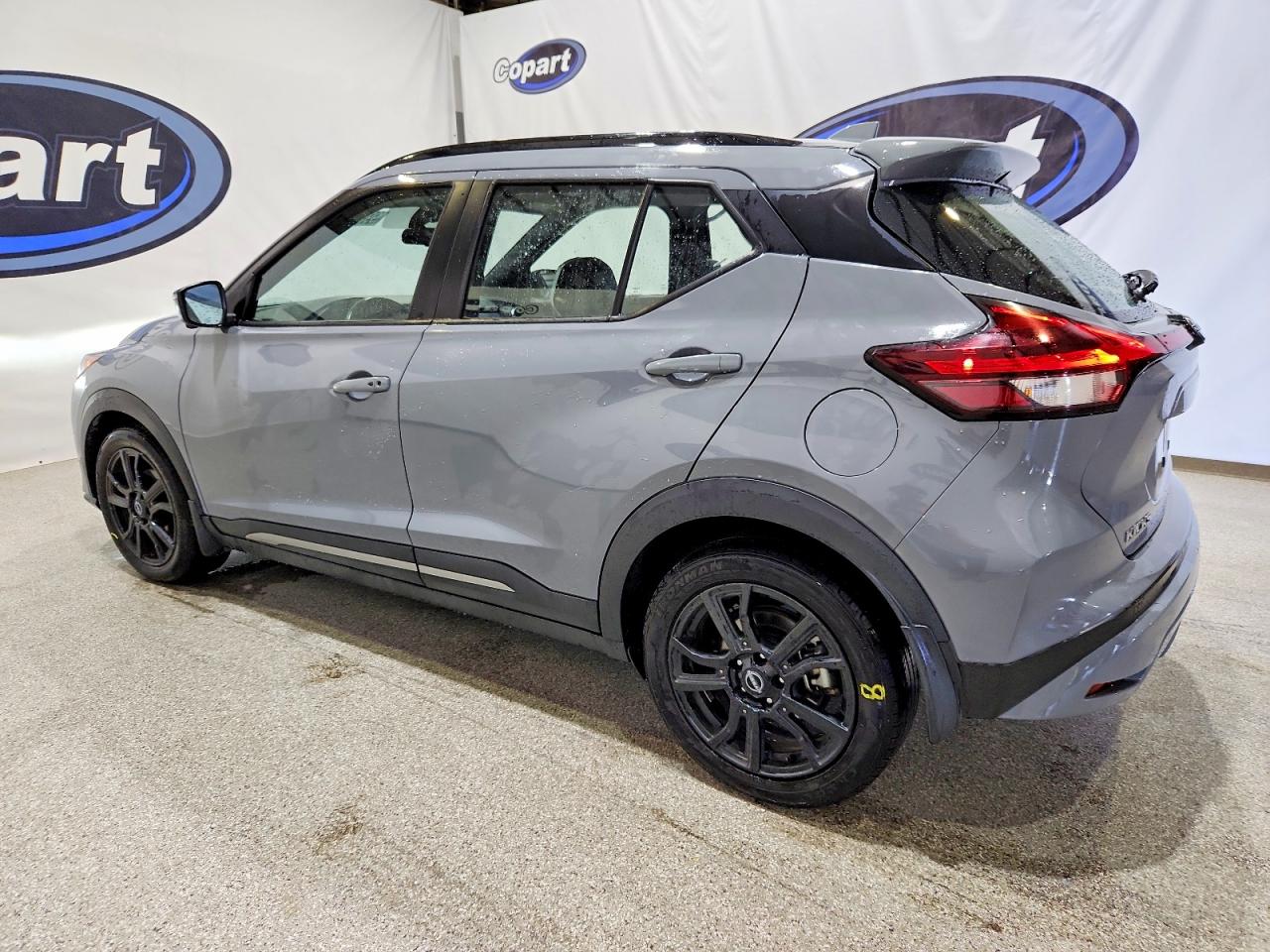 2023 NISSAN KICKS SR photo 2