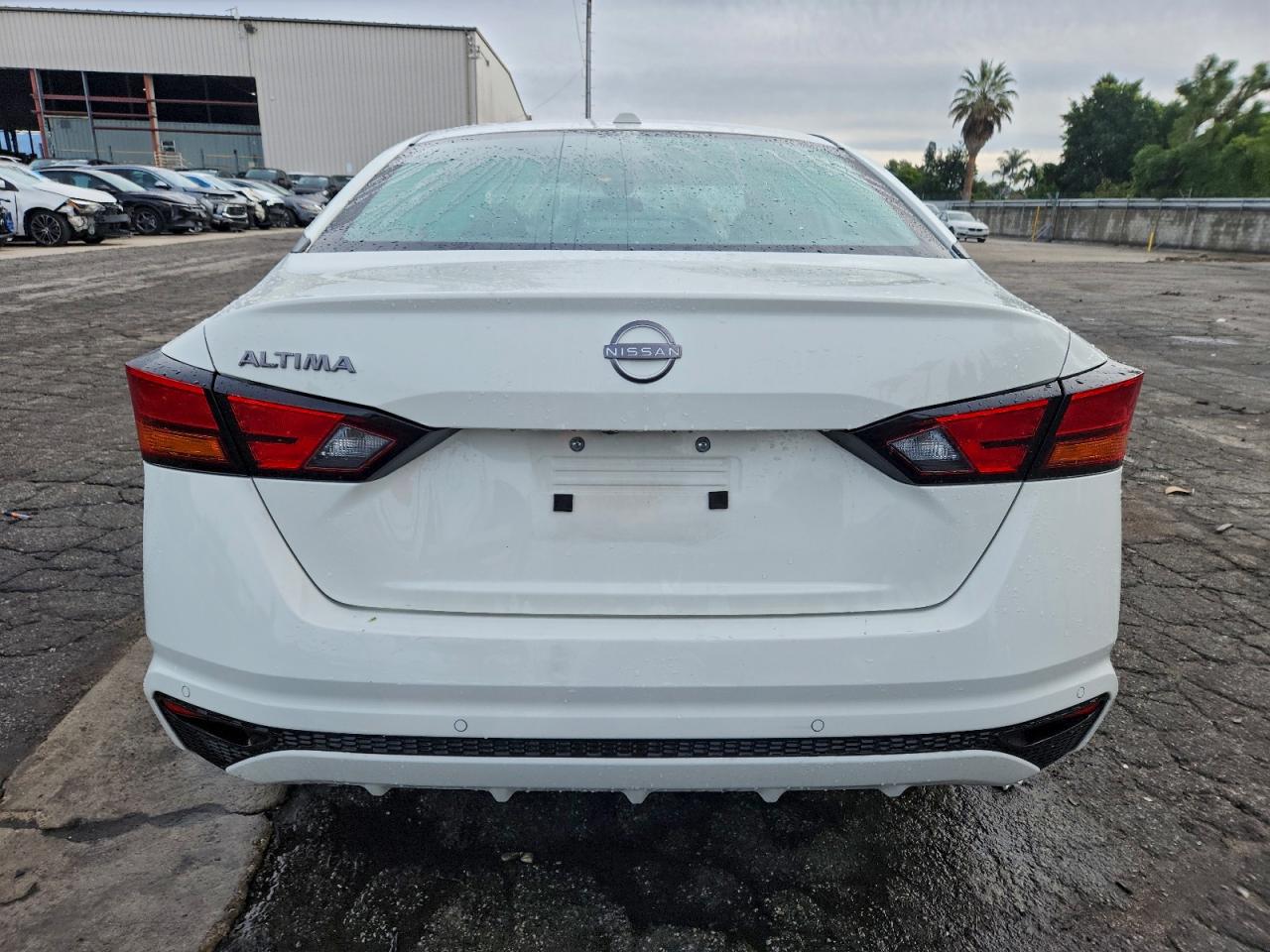 2025 NISSAN ALTIMA SV photo 6
