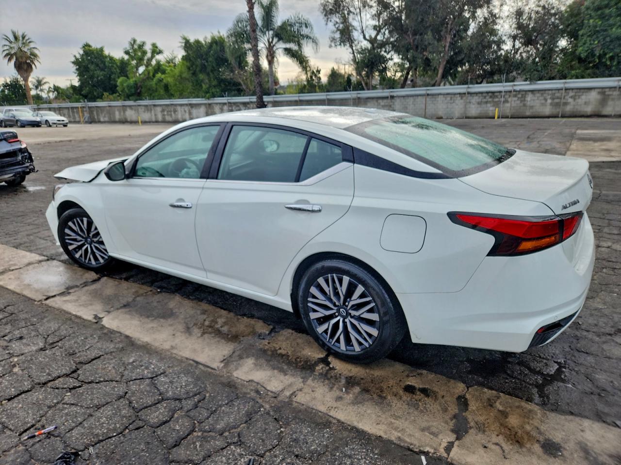2025 NISSAN ALTIMA SV photo 2