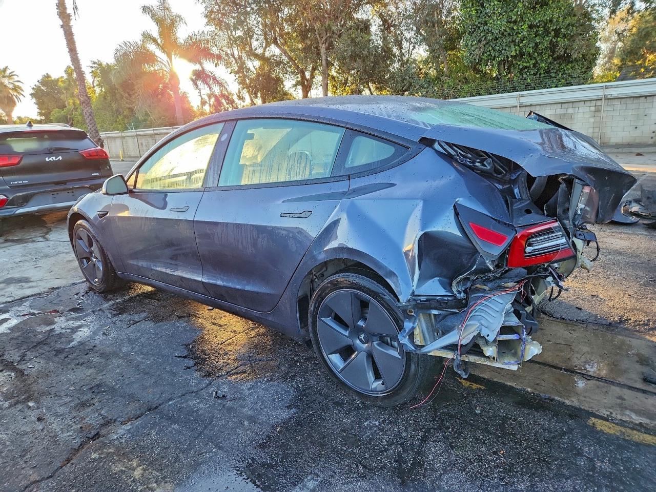2022 TESLA MODEL 3 photo 2