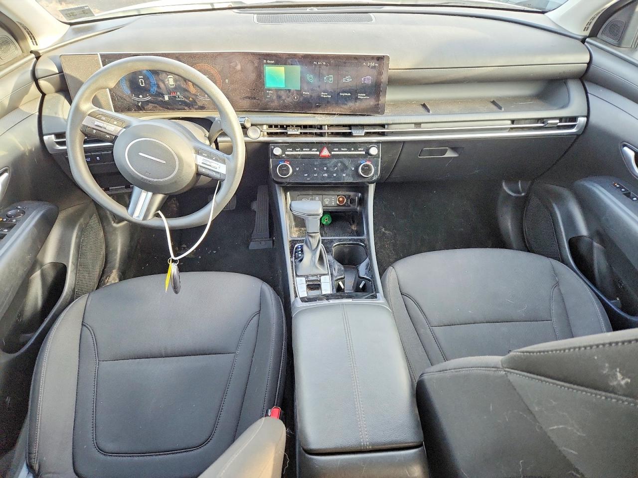 2025 HYUNDAI TUCSON SEL photo 8