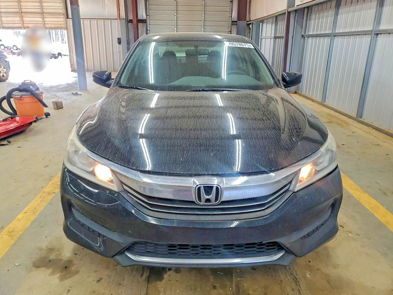 2016 HONDA ACCORD LX photo 5