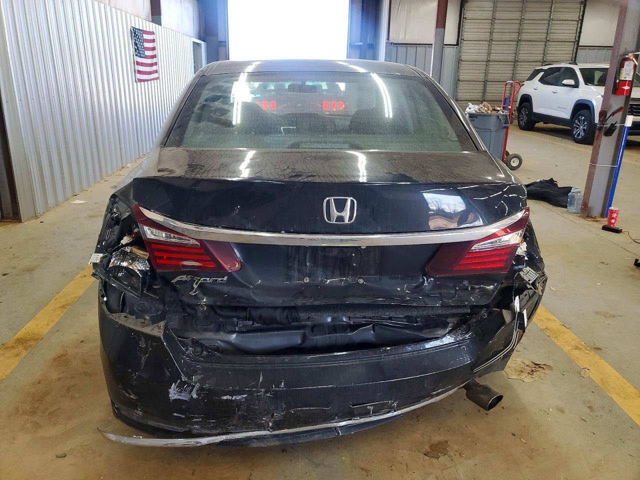 2016 HONDA ACCORD LX photo 6