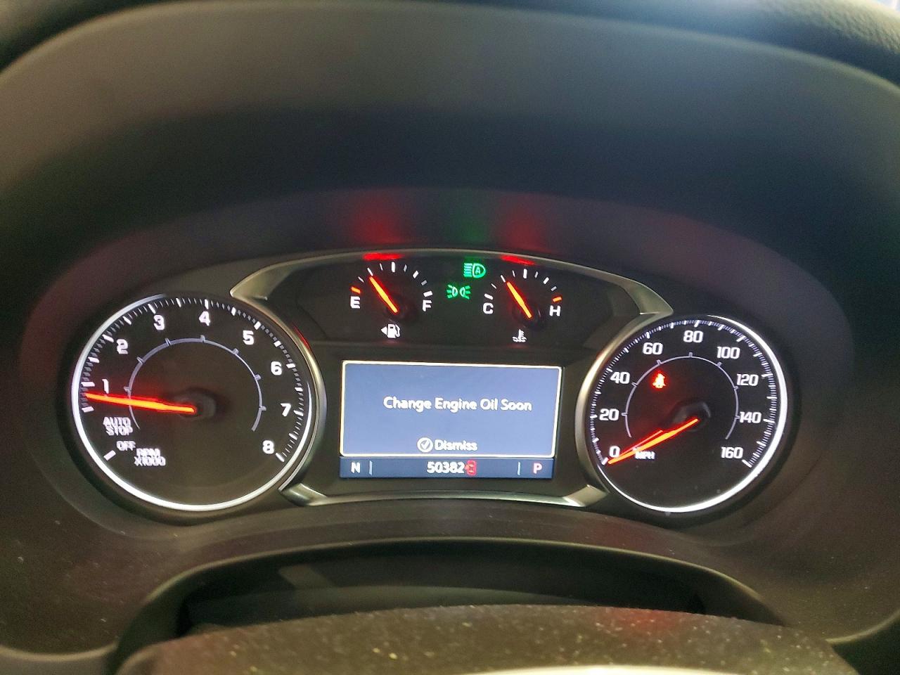 2024 GMC TERRAIN SLT photo 9