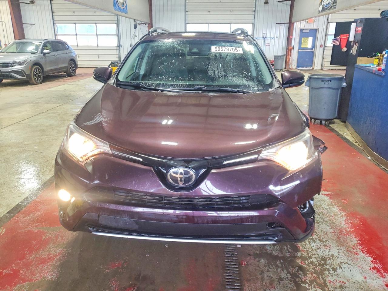 2018 TOYOTA RAV4 ADVENTURE photo 5
