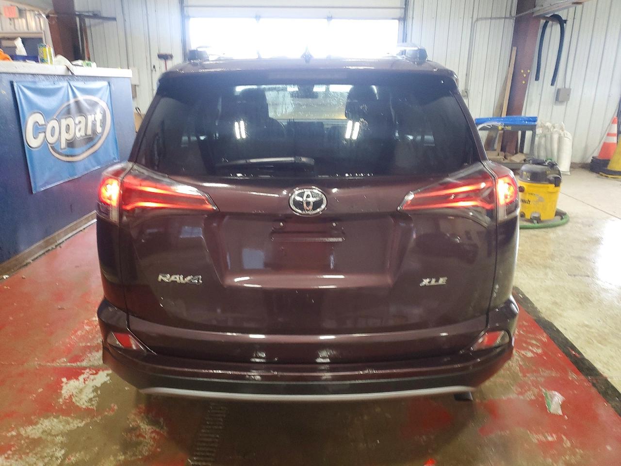 2018 TOYOTA RAV4 ADVENTURE photo 6