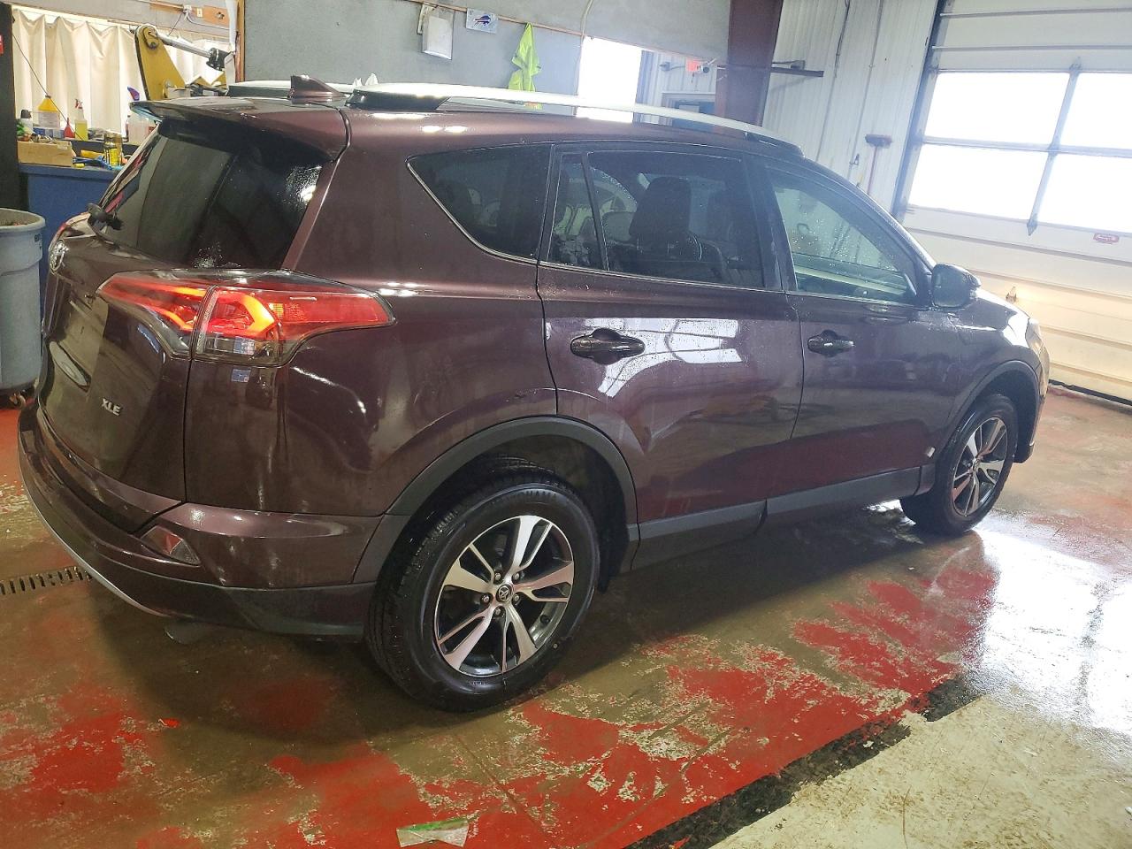 2018 TOYOTA RAV4 ADVENTURE photo 3