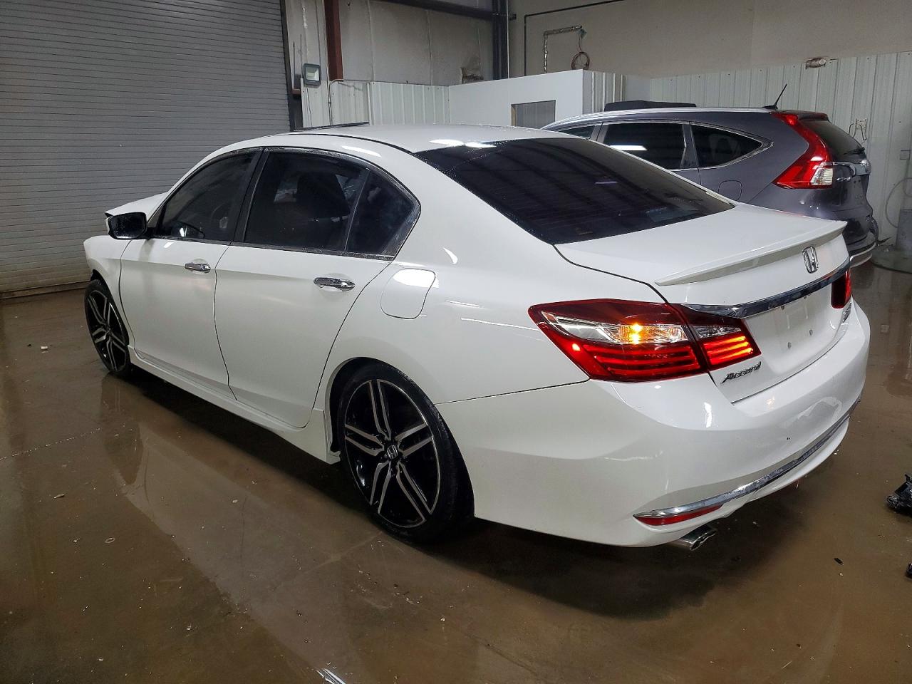 2017 HONDA ACCORD SPORT SPECIAL EDITION photo 2