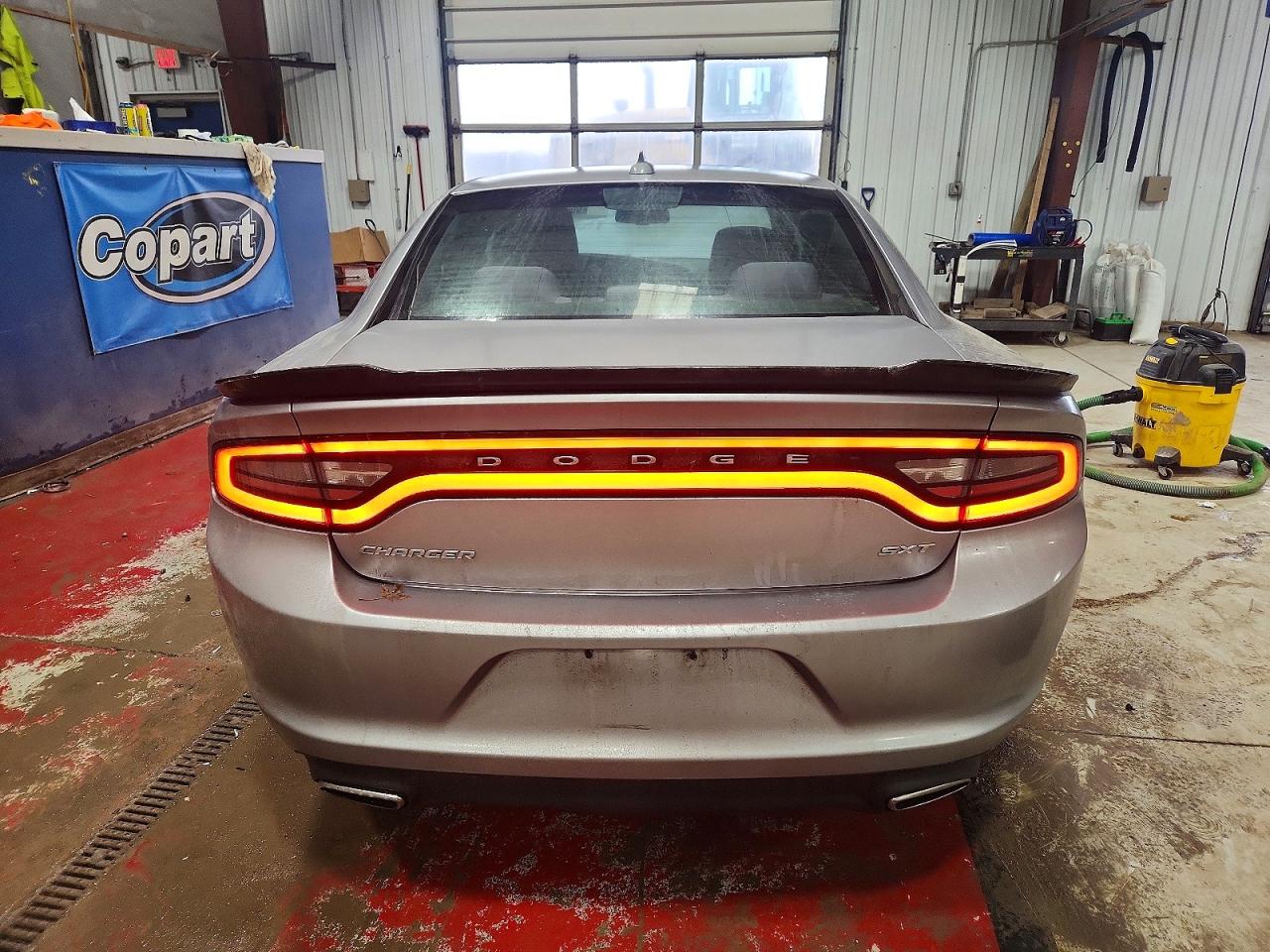 2015 DODGE CHARGER SXT photo 11