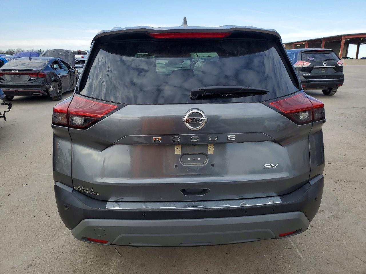 2021 NISSAN ROGUE SV photo 6