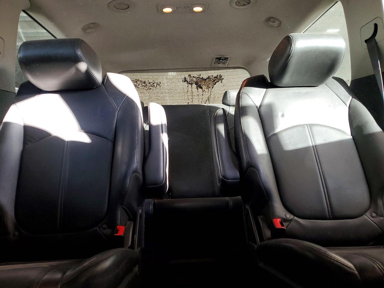2011 GMC ACADIA SLT-1 photo 10