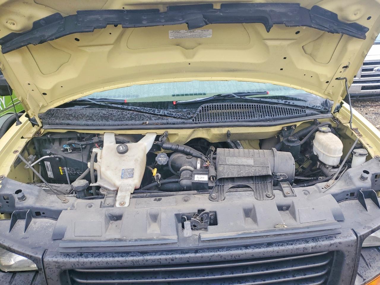 2014 GMC SAVANA CUTAWAY G4500 photo 12