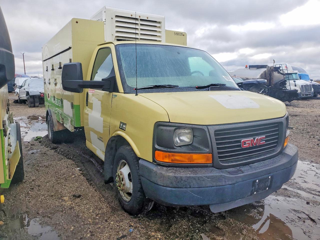 2014 GMC SAVANA CUTAWAY G4500 photo 4