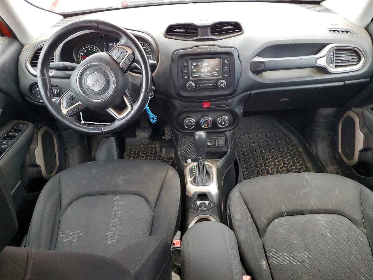 2015 JEEP RENEGADE LATITUDE photo 8