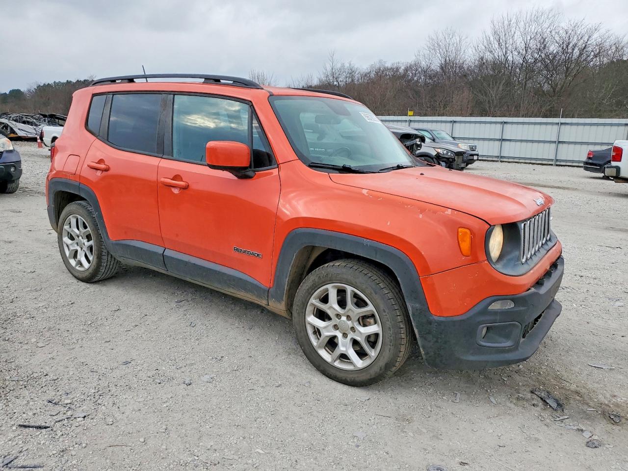 2015 JEEP RENEGADE LATITUDE photo 4