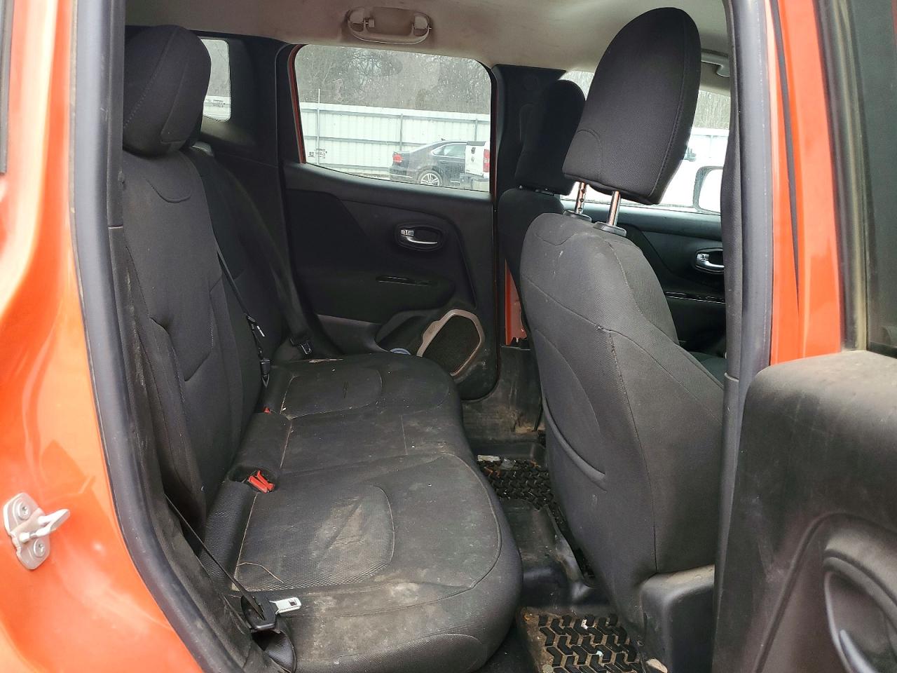 2015 JEEP RENEGADE LATITUDE photo 11