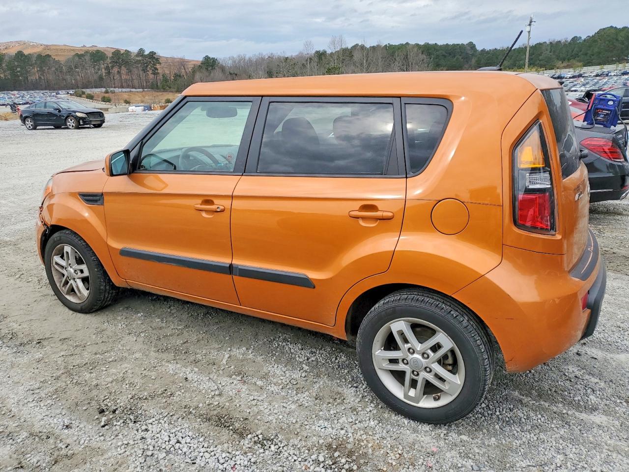 2011 KIA SOUL + photo 2