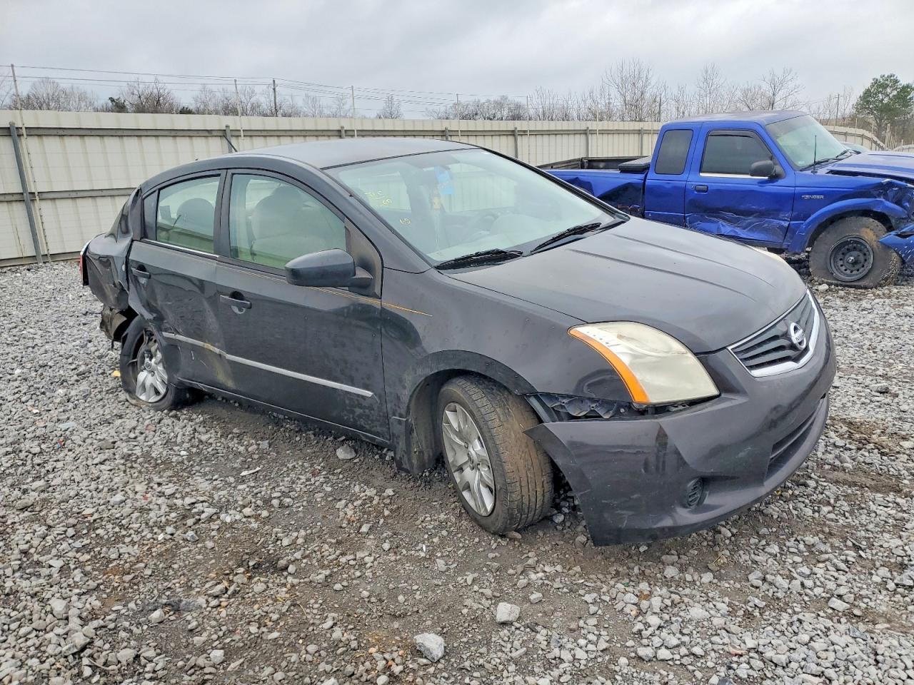 2010 NISSAN SENTRA photo 4