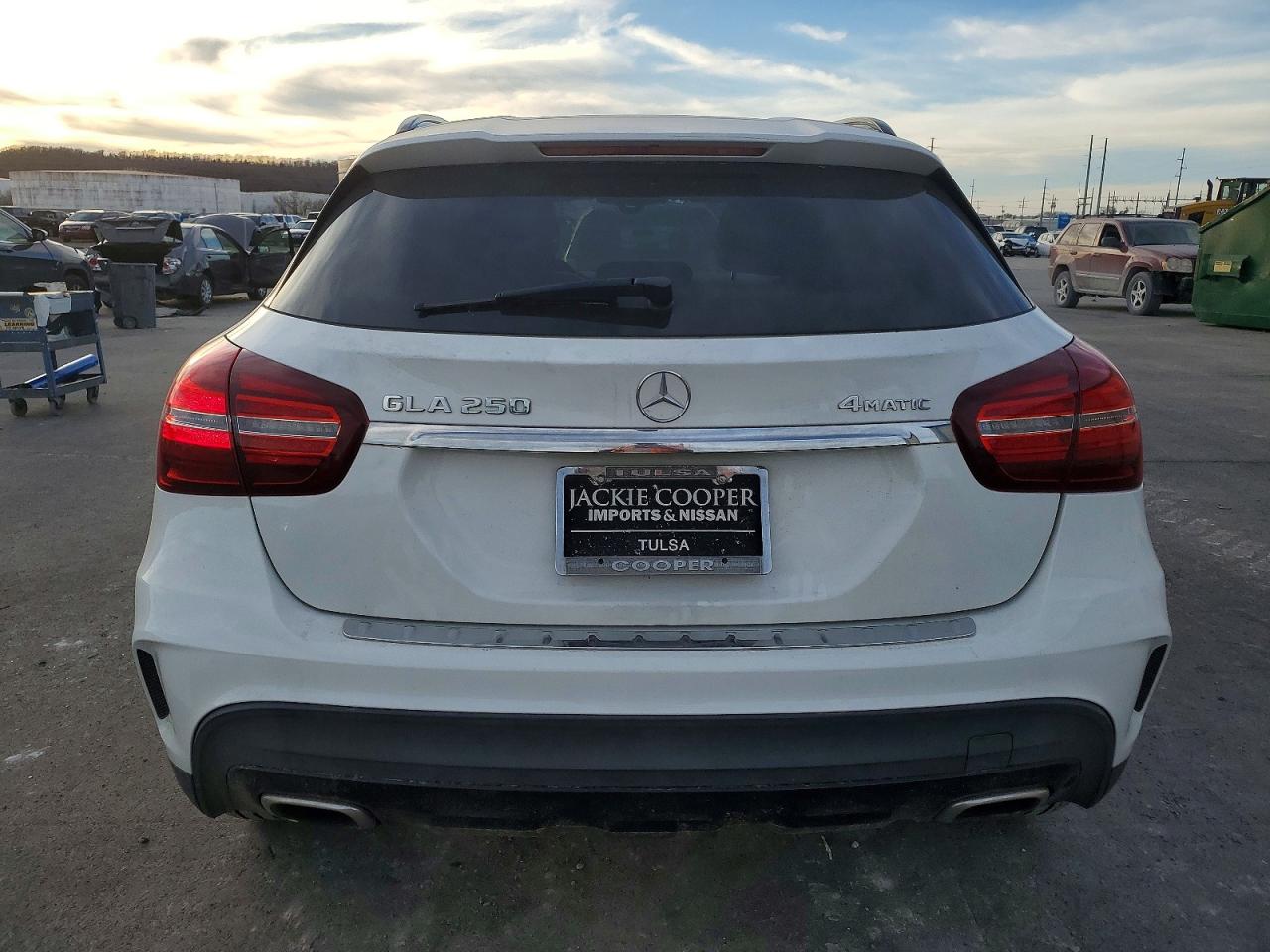 2019 MERCEDES-BENZ GLA 250 4MATIC photo 11