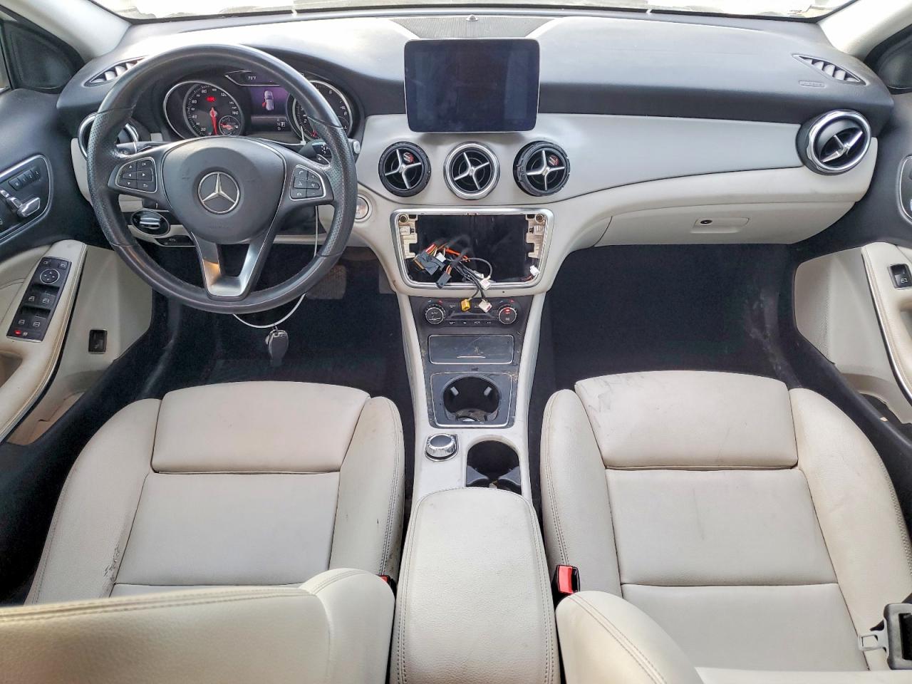 2019 MERCEDES-BENZ GLA 250 4MATIC photo 15