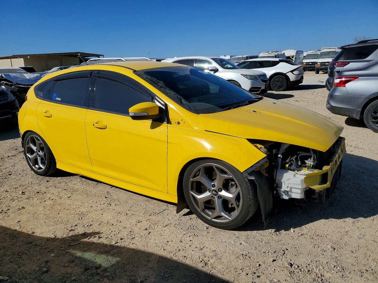 2017 FORD FOCUS ST photo 4