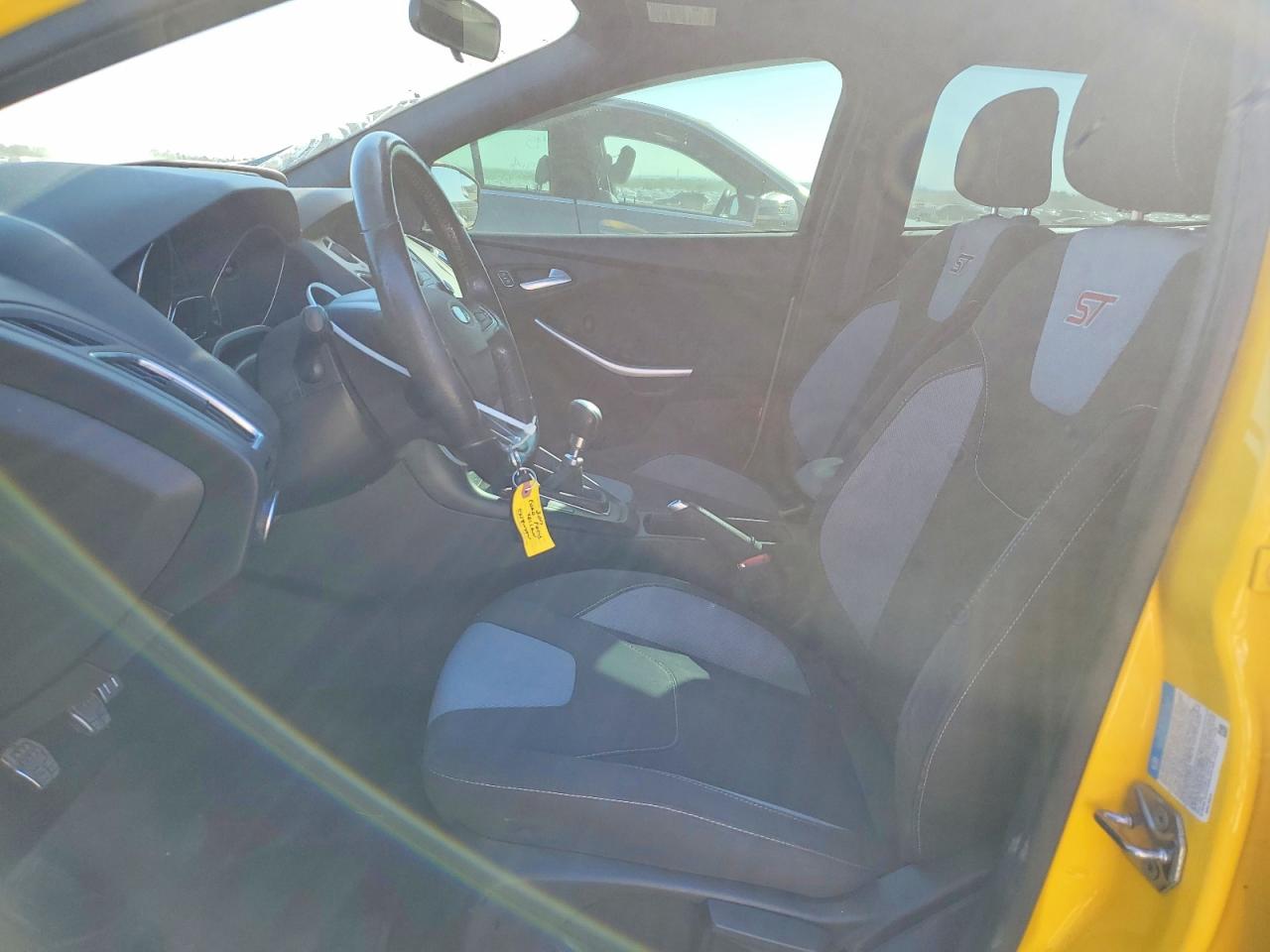 2017 FORD FOCUS ST photo 7