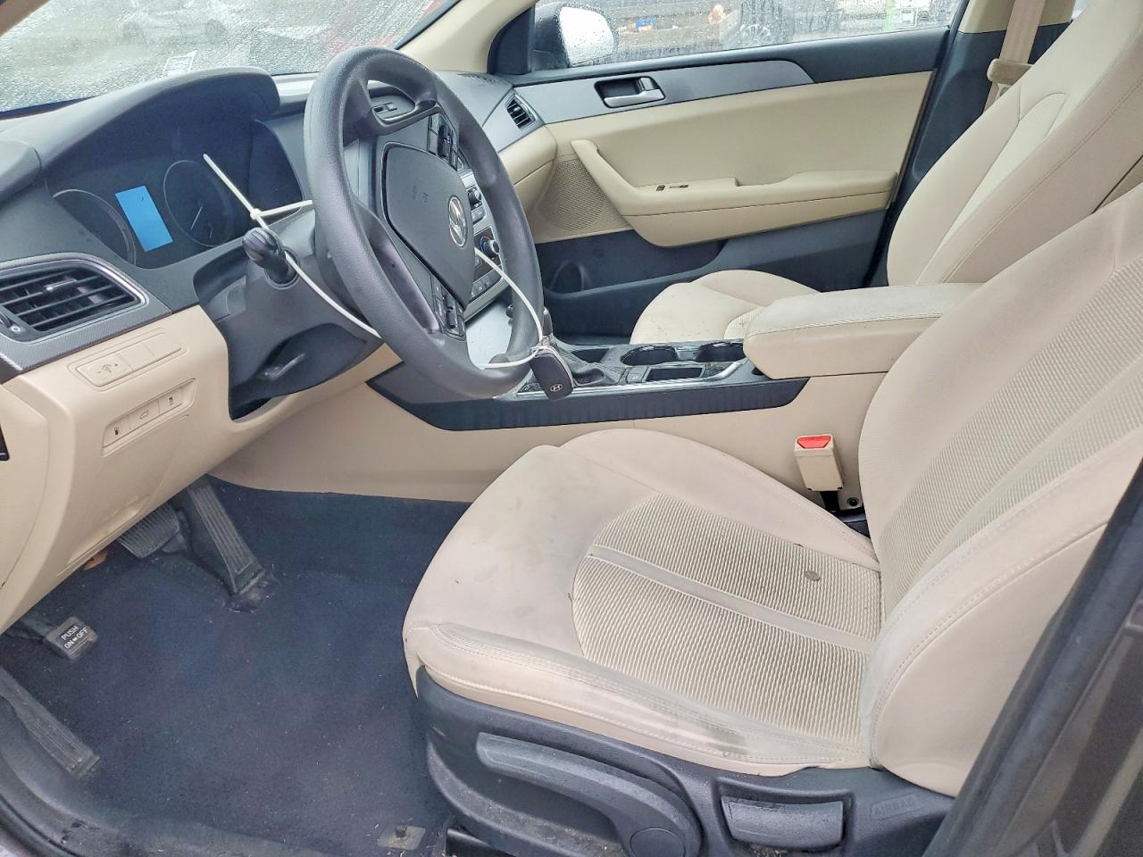 2017 HYUNDAI SONATA SE photo 7