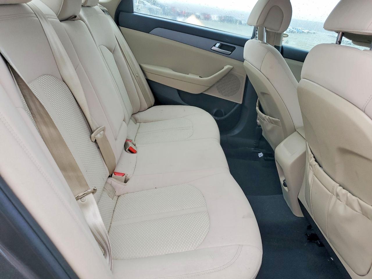 2017 HYUNDAI SONATA SE photo 10