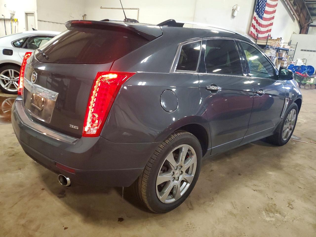 2016 CADILLAC SRX LUXURY COLLECTION photo 3