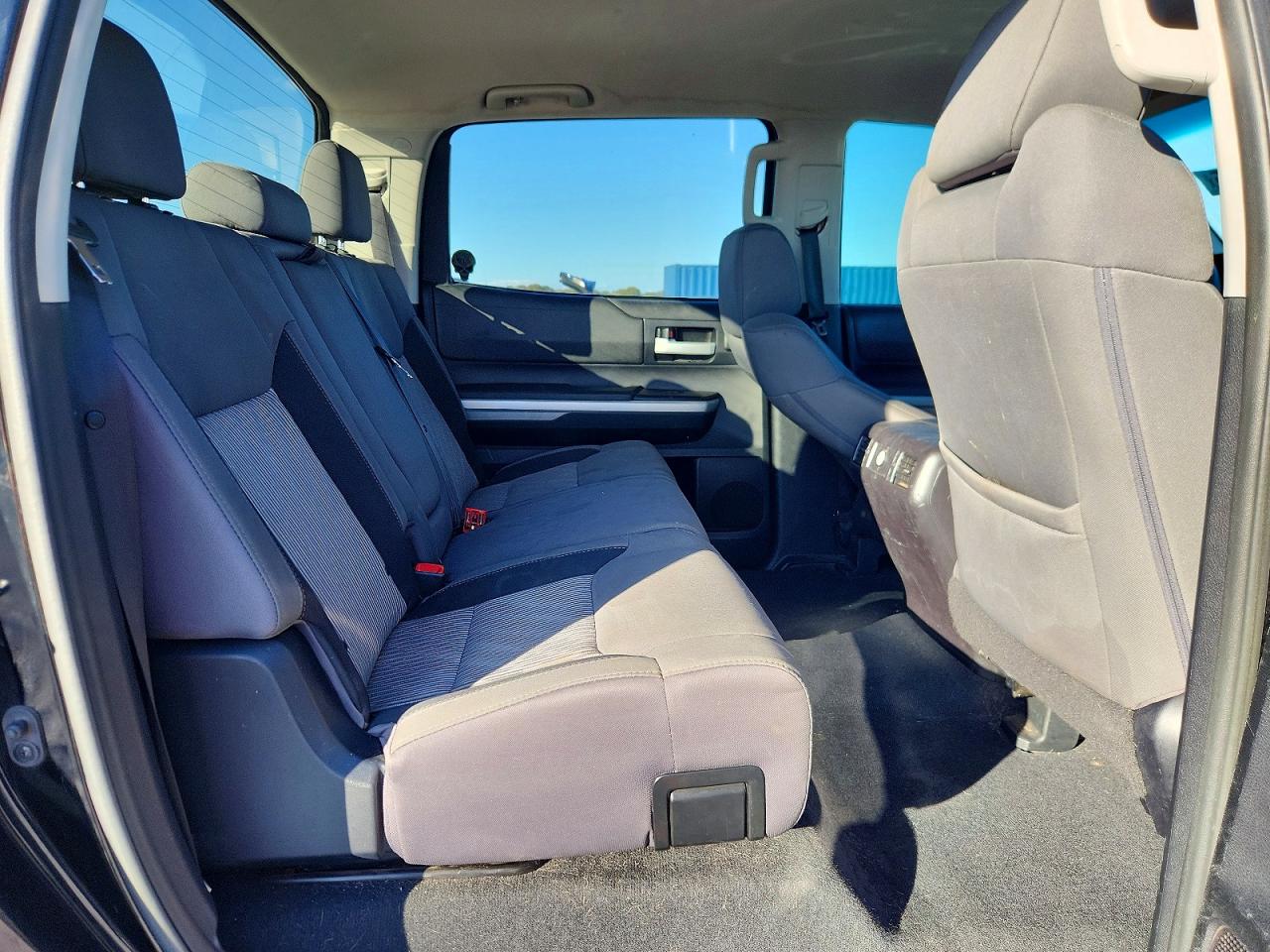 2014 TOYOTA TUNDRA CREWMAX SR5 photo 10