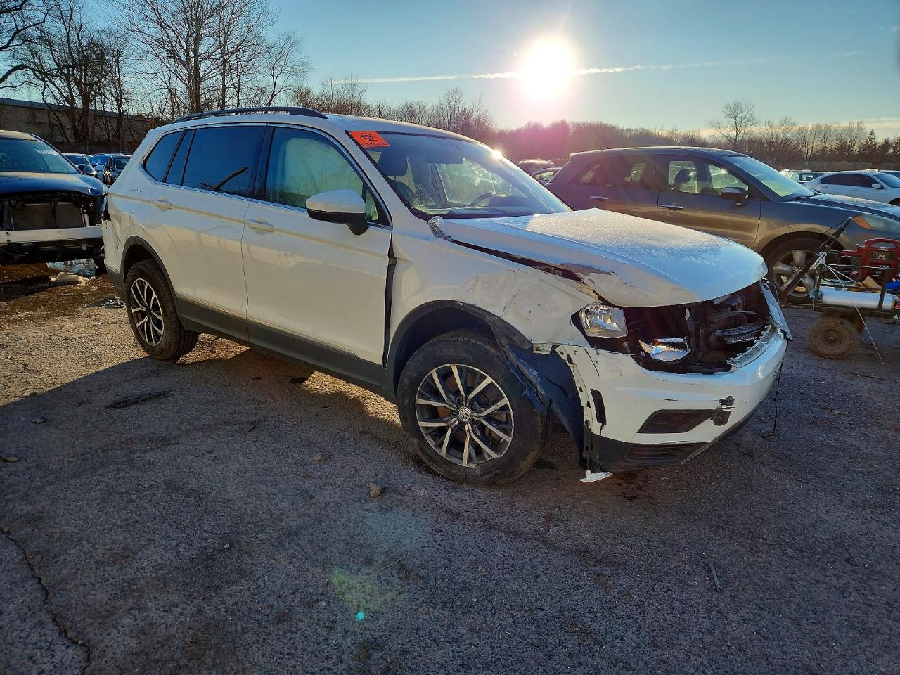 2020 VOLKSWAGEN TIGUAN SE photo 4