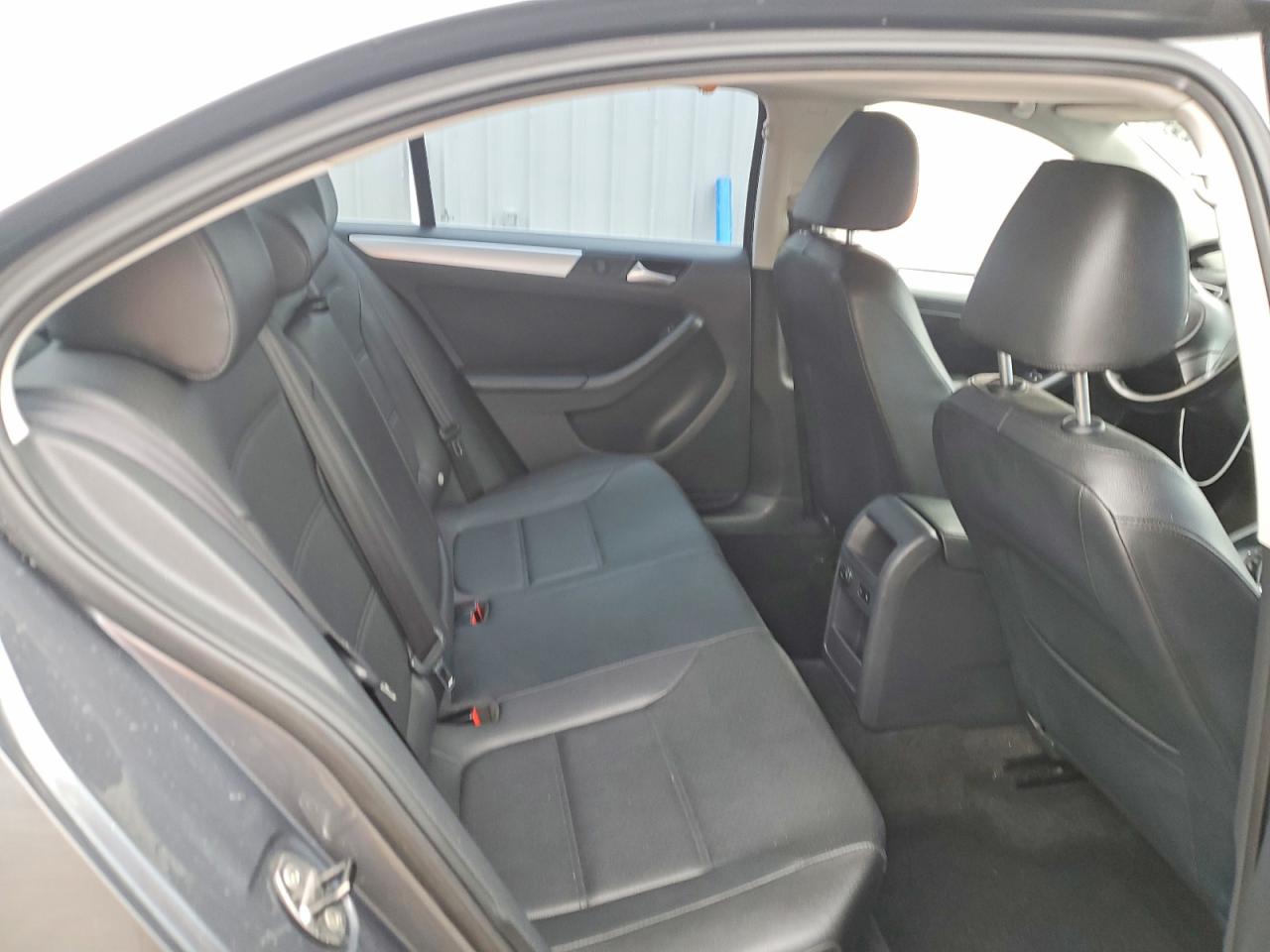 2013 VOLKSWAGEN JETTA SE photo 10