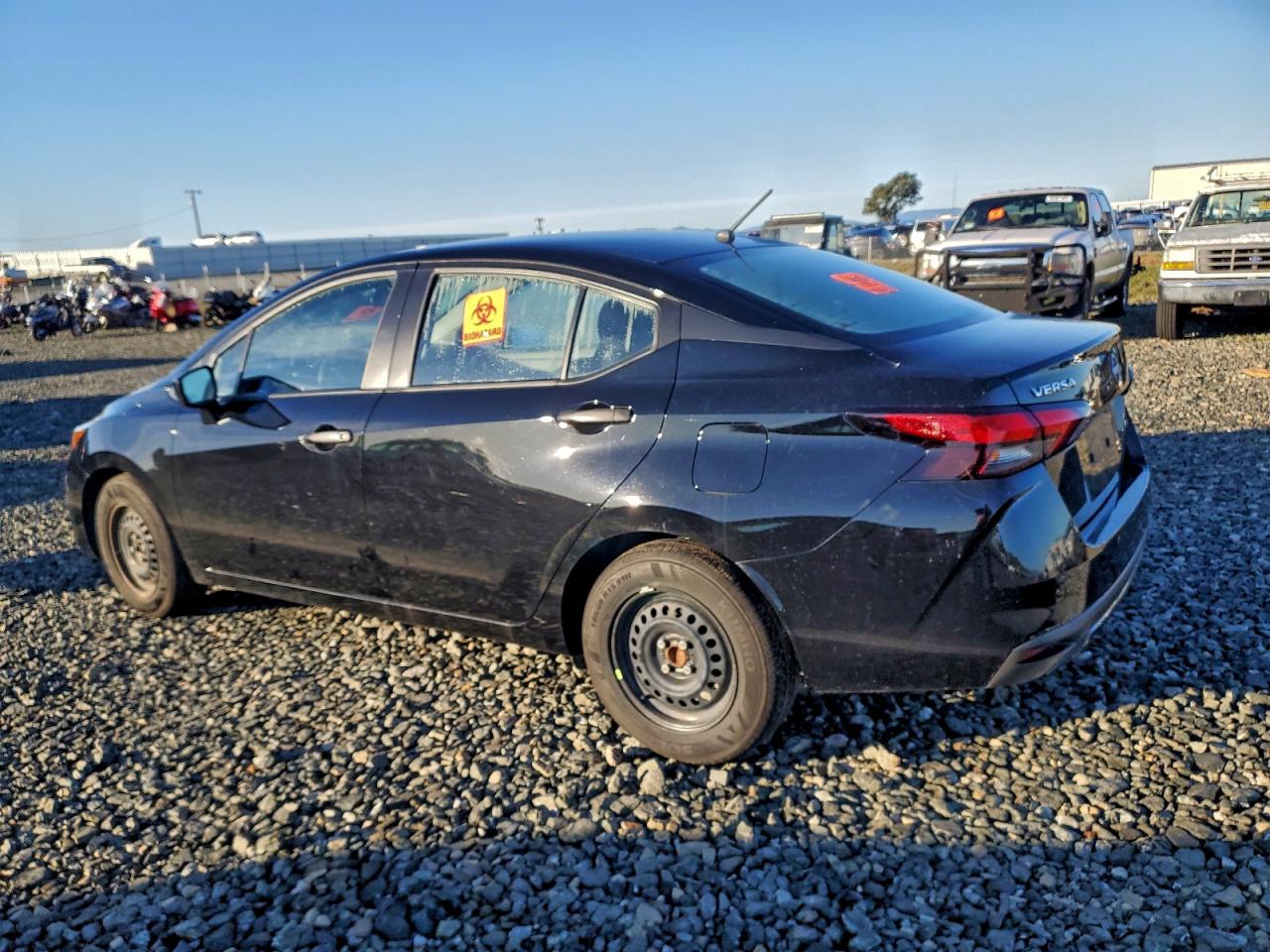 2025 NISSAN VERSA S photo 2