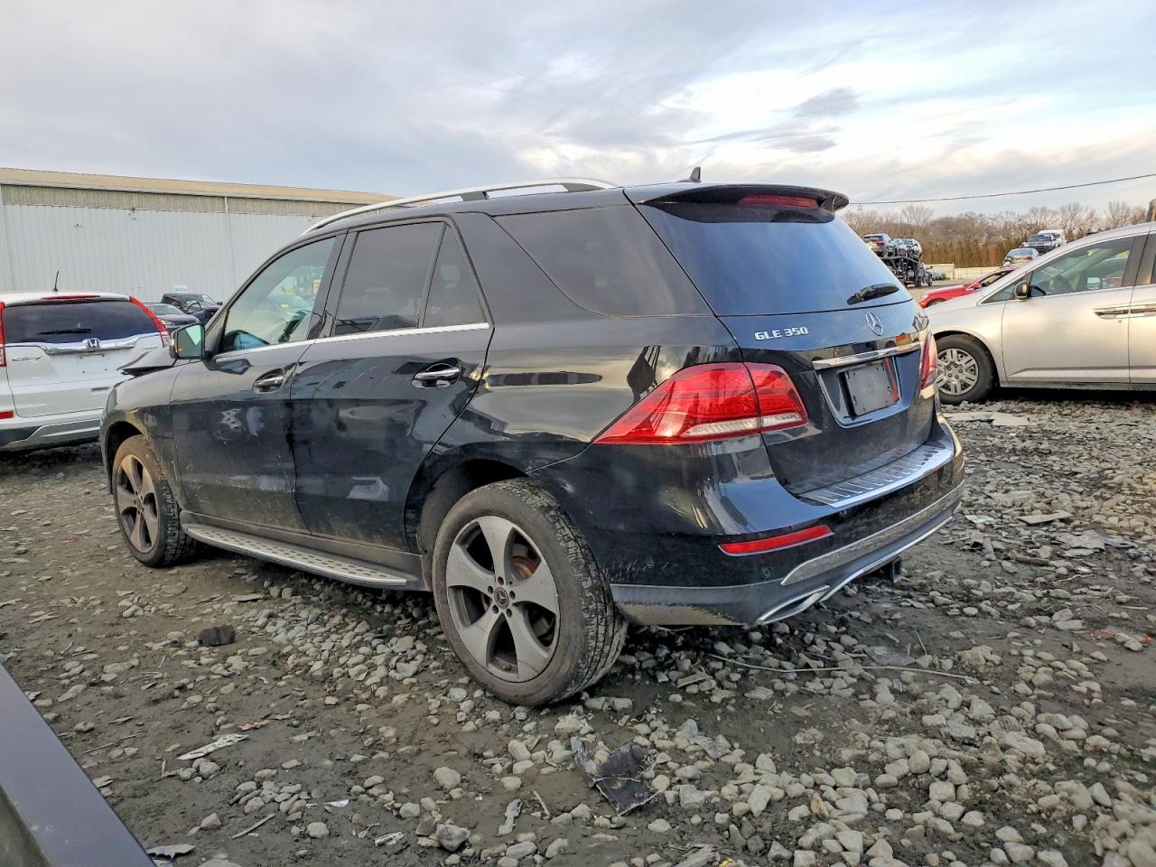 2017 MERCEDES-BENZ GLE 350 4MATIC photo 2