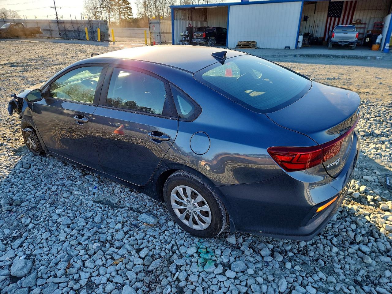 2020 KIA FORTE FE photo 2