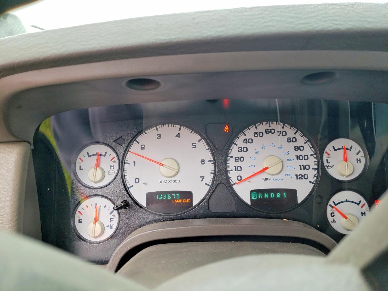 2004 DODGE RAM 1500 ST photo 9