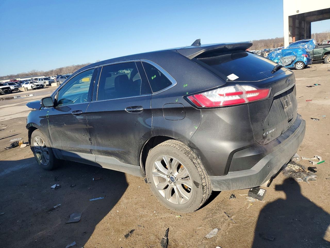 2020 FORD EDGE TITANIUM photo 2