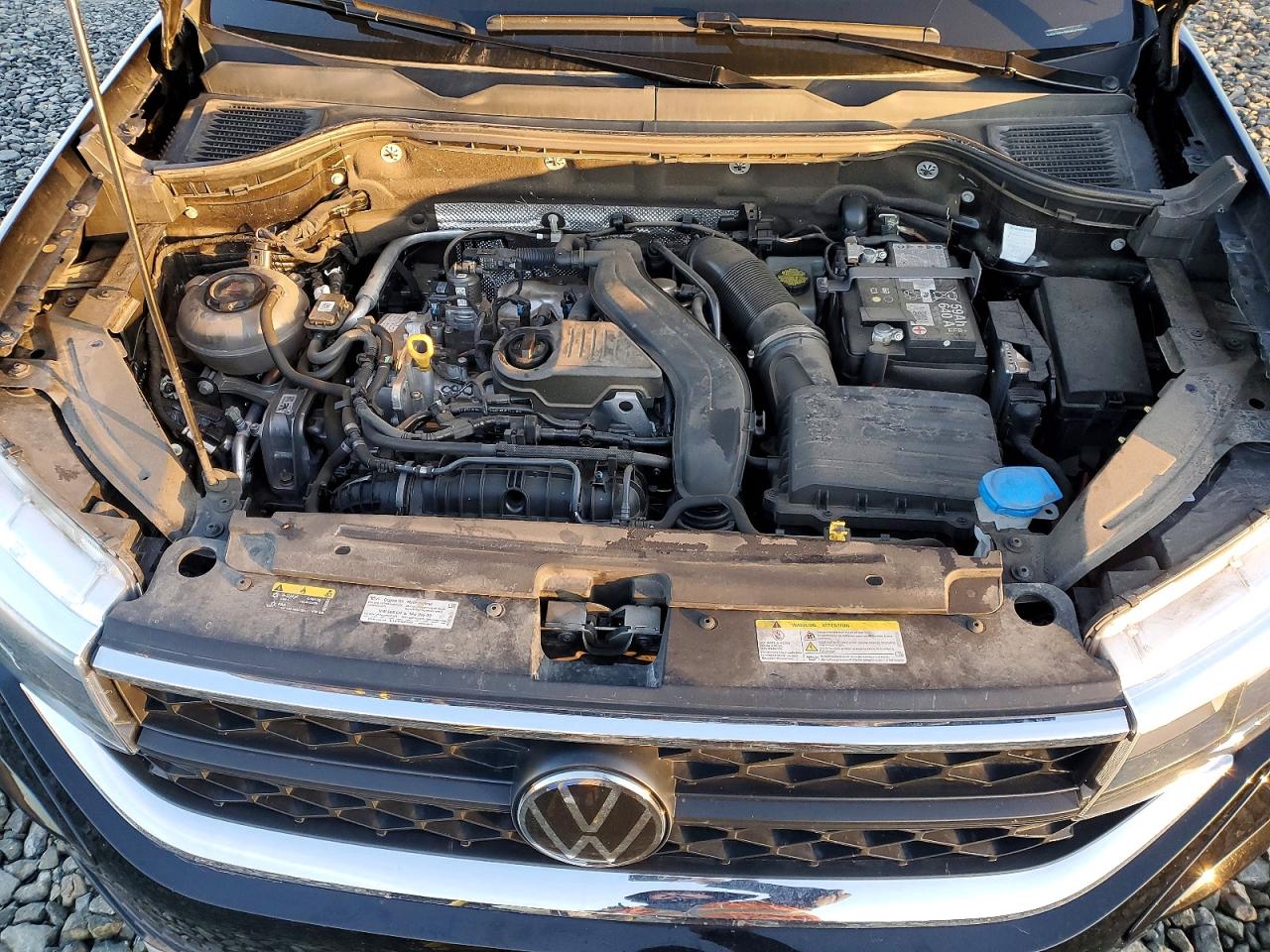 2024 VOLKSWAGEN TAOS SE photo 11