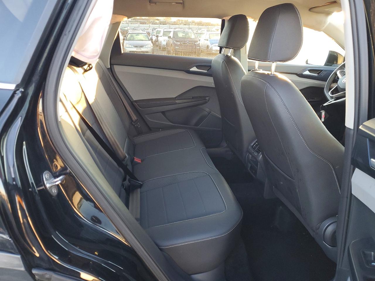 2024 VOLKSWAGEN TAOS SE photo 10