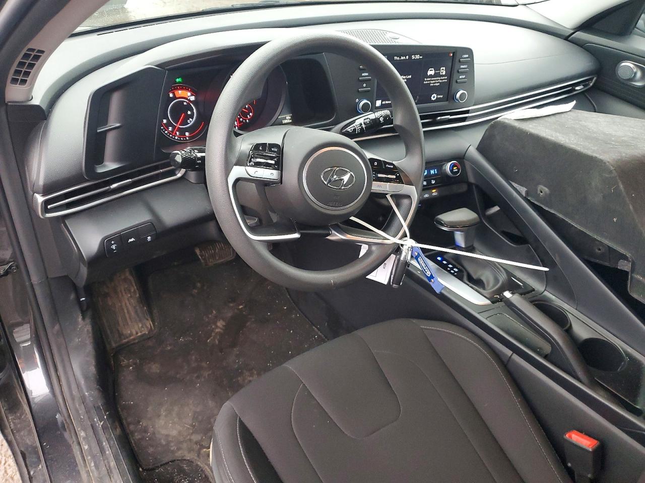 2021 HYUNDAI ELANTRA SEL photo 8