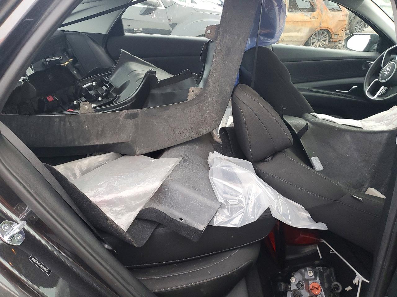 2021 HYUNDAI ELANTRA SEL photo 10