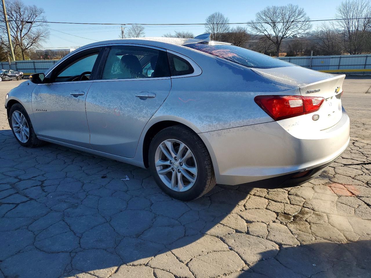2016 CHEVROLET MALIBU LT photo 2