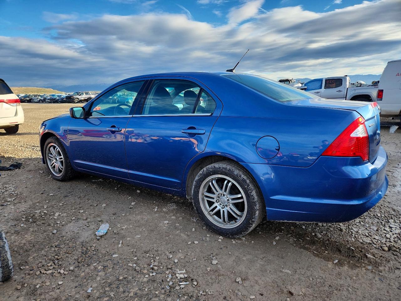2010 FORD FUSION SE photo 2
