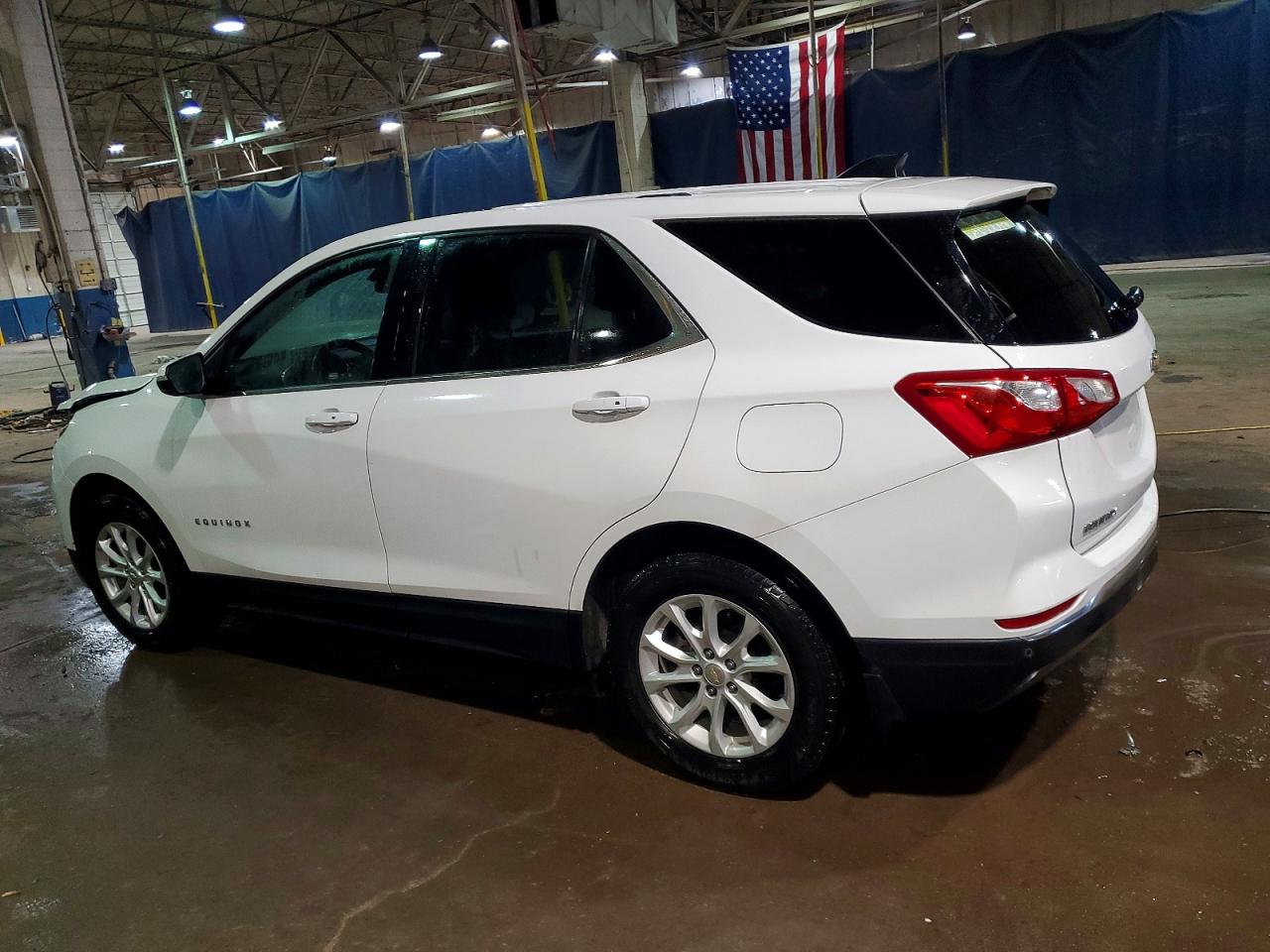 2018 CHEVROLET EQUINOX LT photo 2